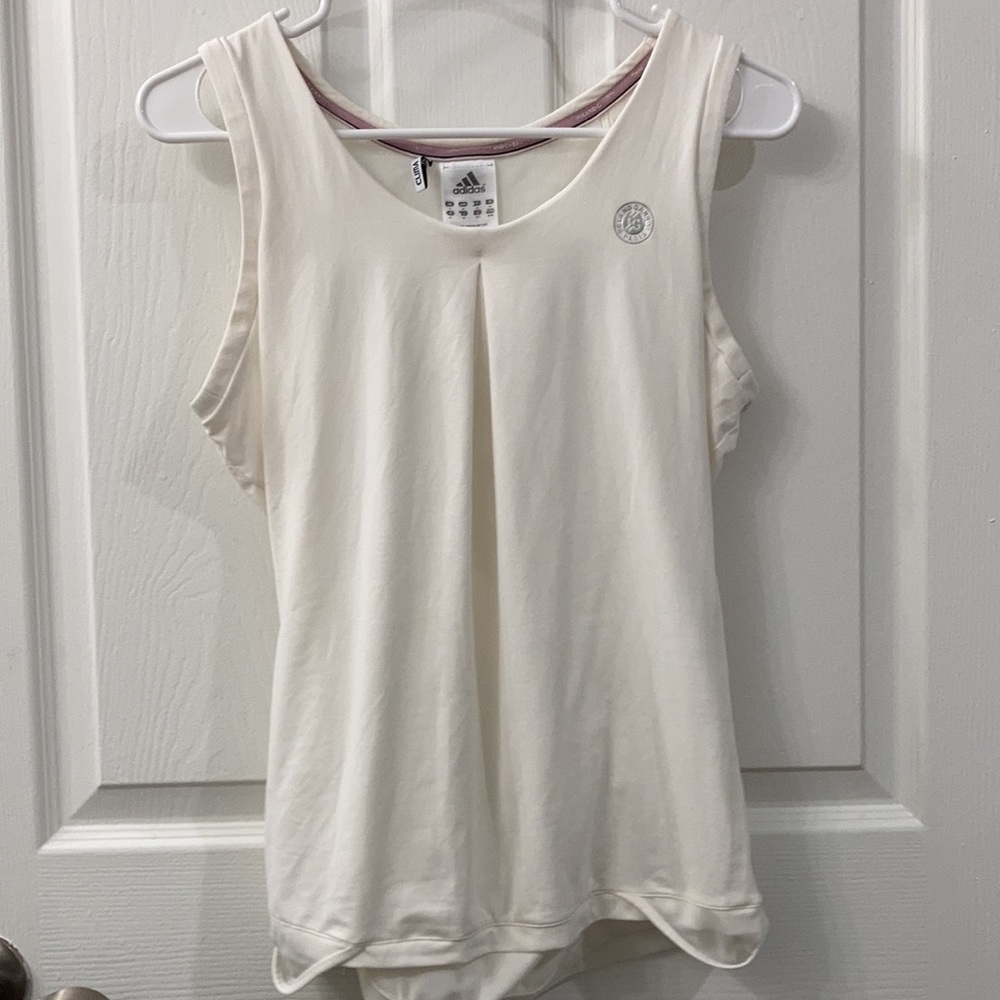 Adidas top - Picture 2 of 6